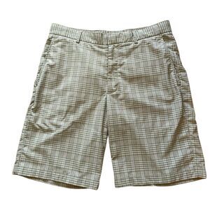Walter Hagan Flat Front Plaid Brown Tan Performance Golf Shorts EUC Mens Size 32